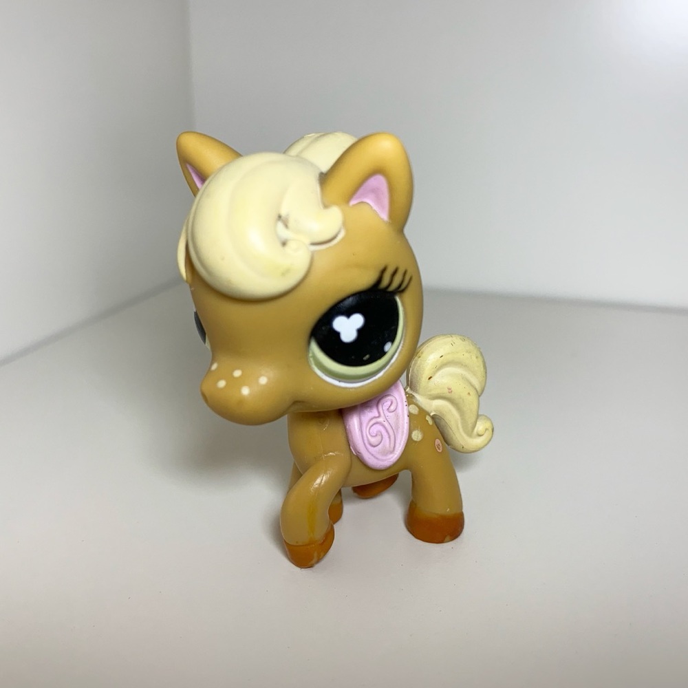 RARE Littlest Pet Shop - Pony w/ Pink Saddle